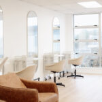 Lujo Cálido: Cole and Co Hair